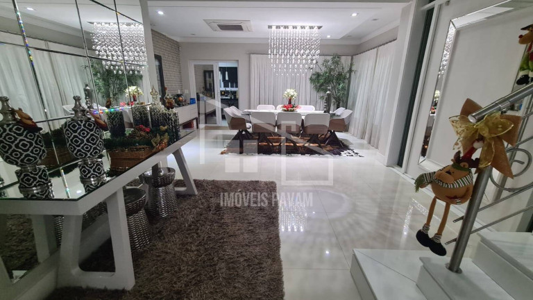 Imagem Sobrado com 6 Quartos à Venda, 585 m² em Independência - São Bernardo Do Campo