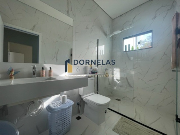 Imagem Casa com 3 Quartos à Venda, 400 m² em Guará I - Brasília Imagem Casa com 3 Quartos à Venda, 400 m² em Guará I - Brasília