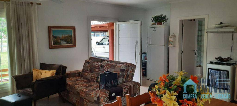 Imagem Casa com 4 Quartos à Venda, 160 m² em Centro - Tramandaí Imagem Casa com 4 Quartos à Venda, 160 m² em Centro - Tramandaí