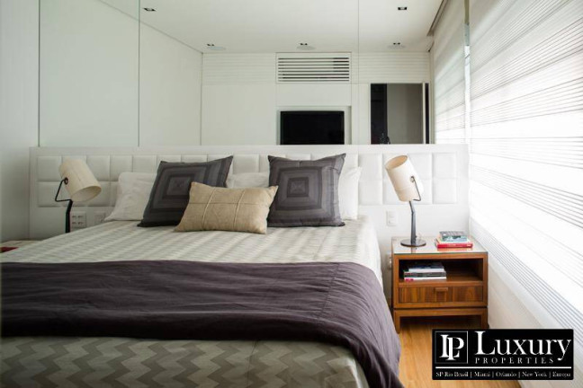 Imagem Apartamento com 4 Quartos à Venda, 352 m² em Pinheiros - São Paulo Imagem Apartamento com 4 Quartos à Venda, 352 m² em Pinheiros - São Paulo