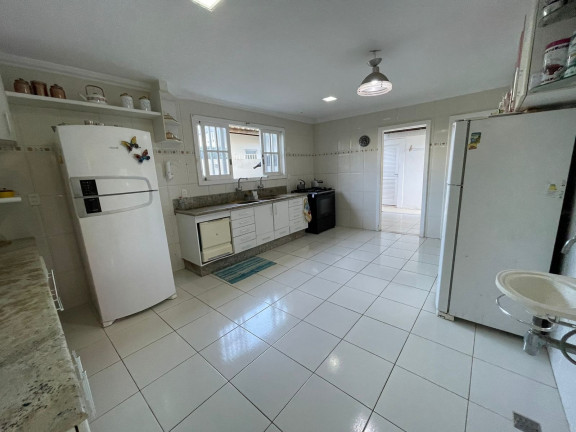 Imagem Casa com 5 Quartos à Venda, 331 m² em Buraquinho - Lauro De Freitas Imagem Casa com 5 Quartos à Venda, 331 m² em Buraquinho - Lauro De Freitas