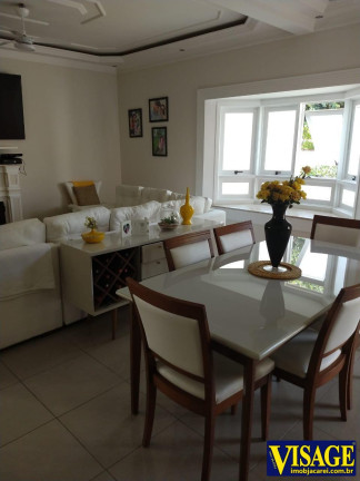Imagem Casa com 3 Quartos à Venda, 360 m² em Jacareí Imagem Casa com 3 Quartos à Venda, 360 m² em Jacareí