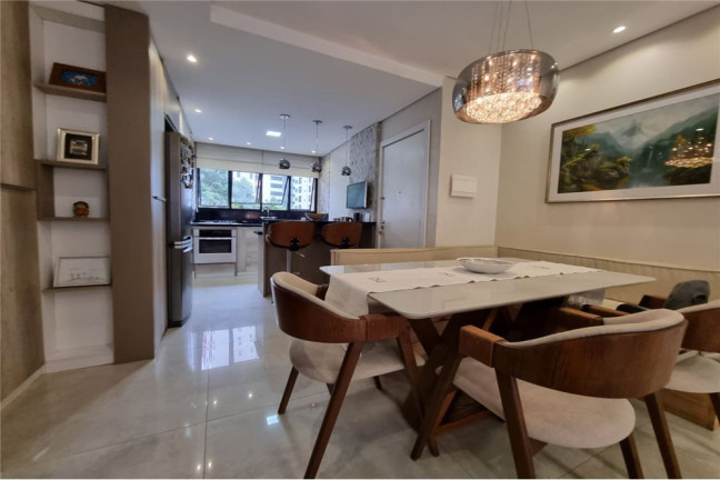 Imagem Imóvel com 3 Quartos à Venda, em Vila Mariana - São Paulo Imagem Imóvel com 3 Quartos à Venda, em Vila Mariana - São Paulo