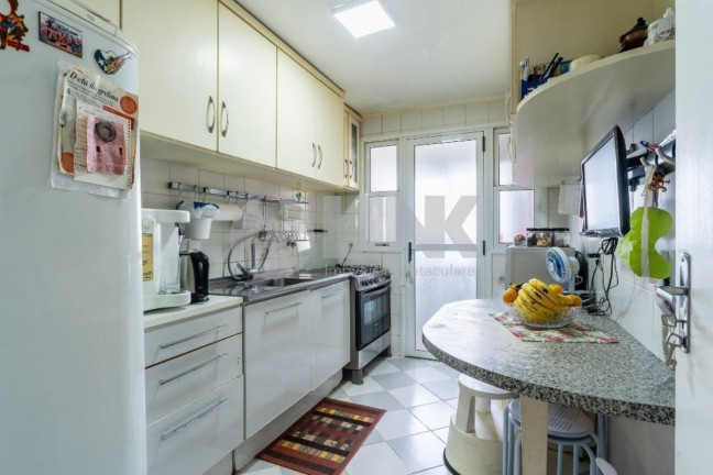 Imagem Apartamento com 3 Quartos à Venda, 95 m² em Passo Da Areia - Porto Alegre Imagem Apartamento com 3 Quartos à Venda, 95 m² em Passo Da Areia - Porto Alegre