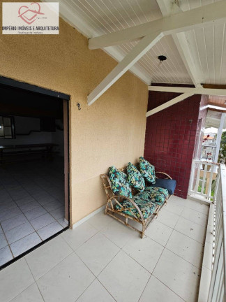 Casa com 3 Quartos para Alugar,  em Pontal De Santa Marina - Caraguatatuba