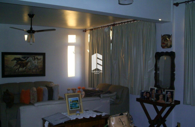 Imagem Apartamento com 2 Quartos à Venda, 114 m² em Centro - Santa Maria