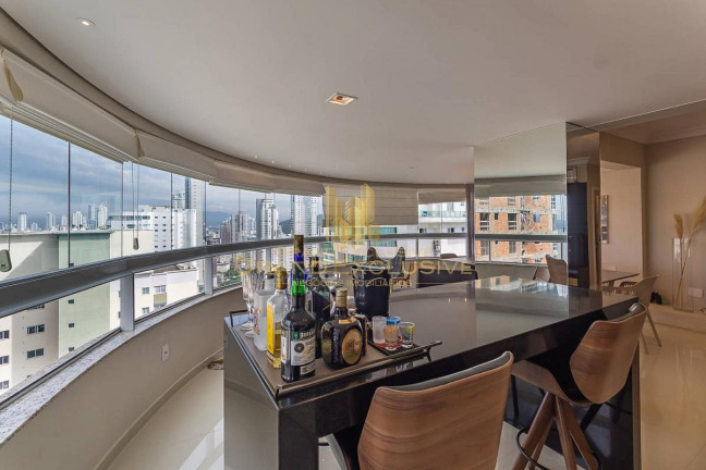 Imagem Apartamento com 3 Quartos à Venda, 142 m² em Pioneiros - Balneário Camboriú