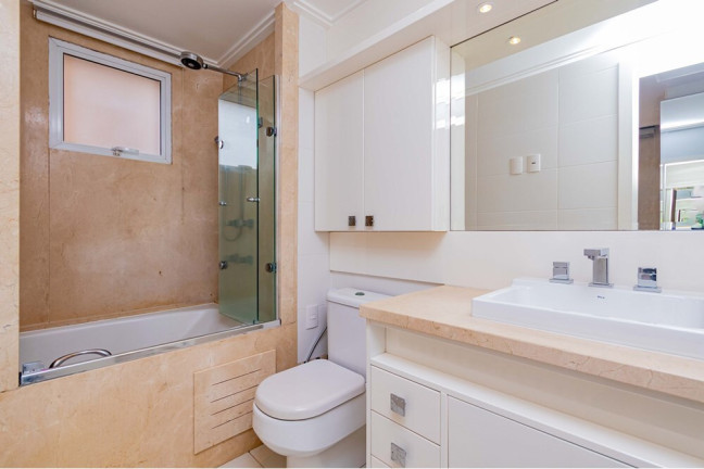Imagem Apartamento com 3 Quartos à Venda, 146 m² em Jardim Europa - Porto Alegre