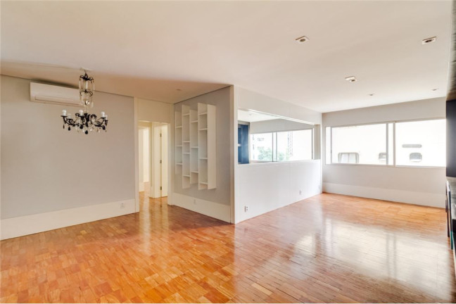 Imagem Apartamento com 2 Quartos à Venda, 129 m² em Moema - São Paulo Imagem Apartamento com 2 Quartos à Venda, 129 m² em Moema - São Paulo