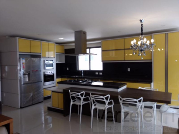 Apartamento com 4 Quartos para Temporada, 183 m² em Centro - Balneário Camboriú