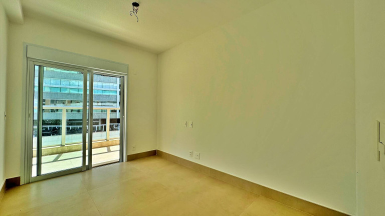 Imagem Apartamento com 33 Quartos à Venda, 110 m² em Riviera De São Lourenço - Bertioga Imagem Apartamento com 33 Quartos à Venda, 110 m² em Riviera De São Lourenço - Bertioga