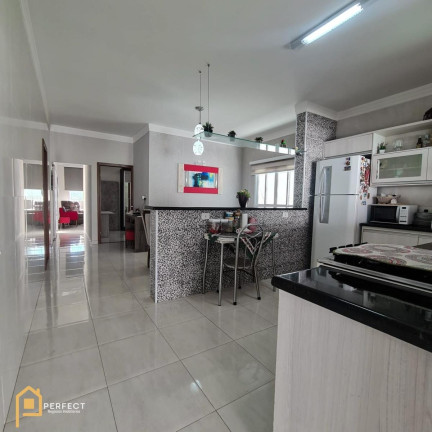 Imagem Casa com 1 Quarto à Venda, 180 m² em Piracangaguá - Taubaté