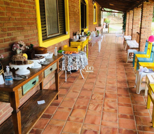 Imagem Imóvel com 3 Quartos à Venda, 8.000 m² em Centro - Extrema Imagem Imóvel com 3 Quartos à Venda, 8.000 m² em Centro - Extrema
