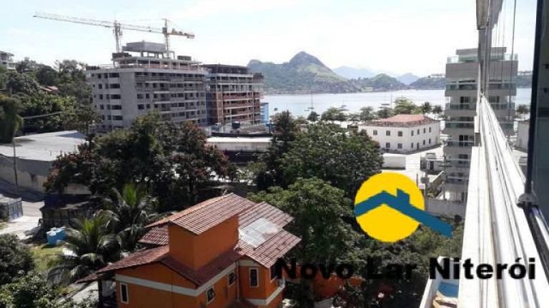 Imagem Apartamento com 2 Quartos à Venda, 85 m² em Charitas - Niterói