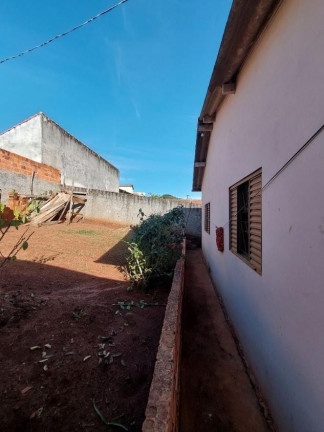 Imagem Casa com 2 Quartos à Venda, 70 m² em Jardim Cristina - Botucatu
