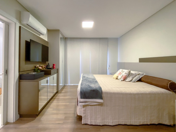 Imagem Apartamento com 3 Quartos à Venda, 170 m² em Centro - Florianópolis Imagem Apartamento com 3 Quartos à Venda, 170 m² em Centro - Florianópolis