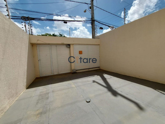 Imagem Casa com 3 Quartos à Venda, 495 m² em Barroso - Fortaleza Imagem Casa com 3 Quartos à Venda, 495 m² em Barroso - Fortaleza