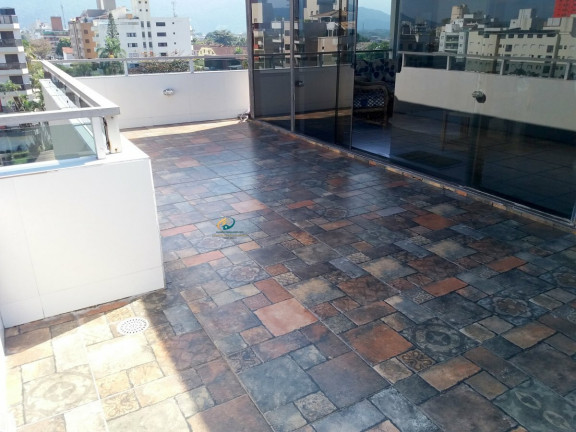 Imagem Cobertura com 3 Quartos à Venda, 272 m² em Enseada - Guarujá