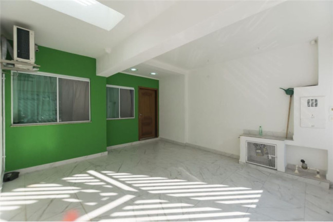 Imagem Casa com 3 Quartos à Venda, em Cambuci - São Paulo Imagem Casa com 3 Quartos à Venda, em Cambuci - São Paulo
