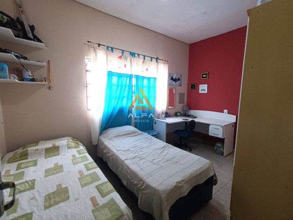 Imagem Casa com 3 Quartos à Venda, 145 m²