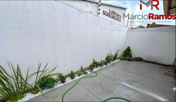 Imagem Casa com 3 Quartos à Venda, 180 m² em Centro - Eusébio Imagem Casa com 3 Quartos à Venda, 180 m² em Centro - Eusébio