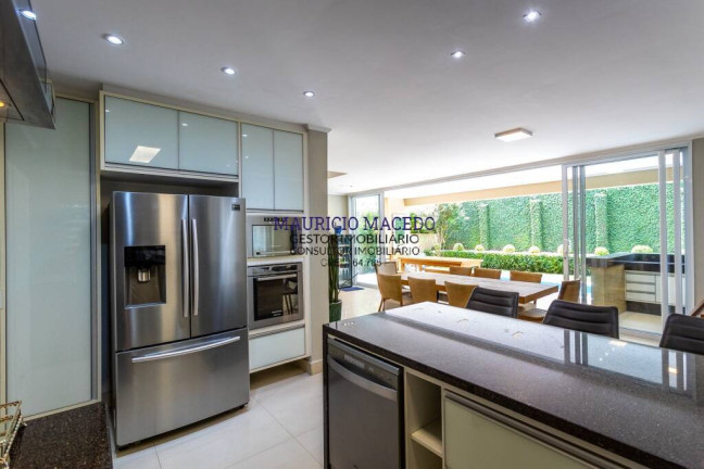 Imagem Casa com 5 Quartos à Venda, 420 m² em Alphaville - Santana De Parnaíba Imagem Casa com 5 Quartos à Venda, 420 m² em Alphaville - Santana De Parnaíba