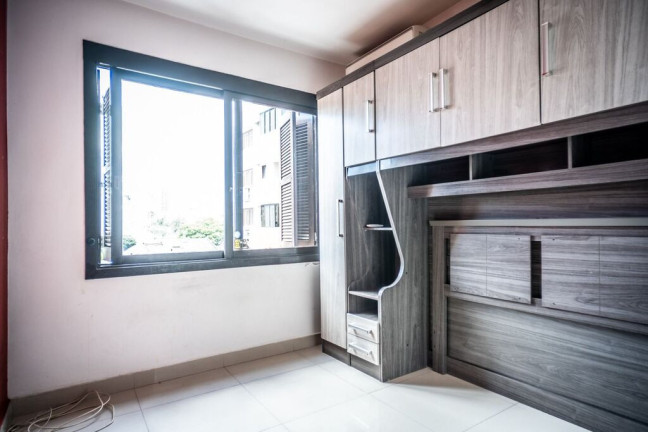 Imagem Apartamento com 2 Quartos à Venda, 42 m² em Santo Antônio - Porto Alegre