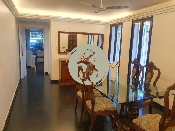 Imagem Sobrado com 3 Quartos à Venda, 250 m² em Jose Menino - Santos