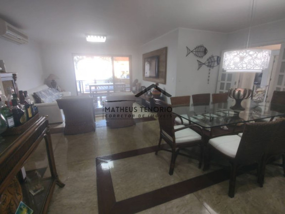 Imagem Apartamento com 3 Quartos à Venda, 130 m²