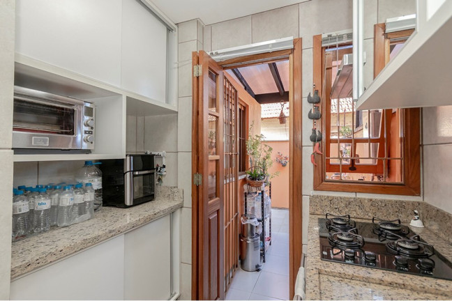 Imagem Casa com 3 Quartos à Venda, 230 m² em Tristeza - Porto Alegre Imagem Casa com 3 Quartos à Venda, 230 m² em Tristeza - Porto Alegre