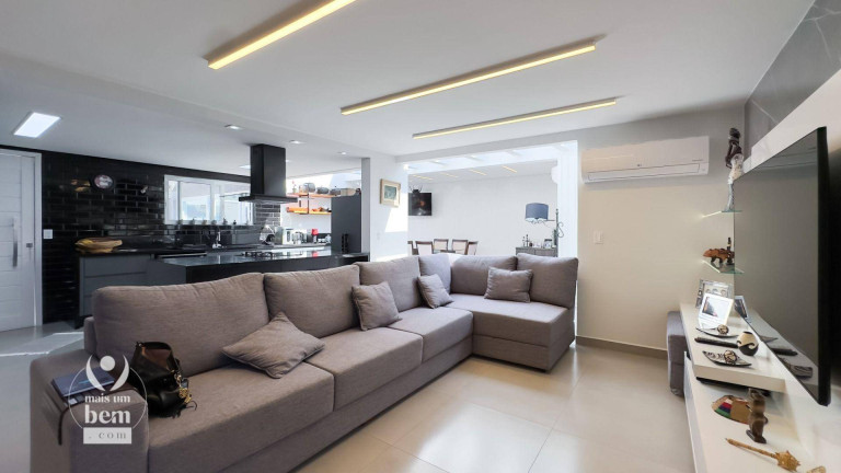Imagem Casa com 3 Quartos à Venda, 244 m² em Seminário - Curitiba Imagem Casa com 3 Quartos à Venda, 244 m² em Seminário - Curitiba