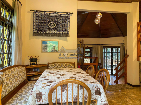 Imagem Casa com 3 Quartos à Venda, 124 m² em Nova Capivari - Campos Do Jordão Imagem Casa com 3 Quartos à Venda, 124 m² em Nova Capivari - Campos Do Jordão