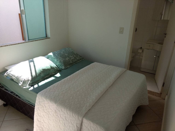 Imagem Casa com 4 Quartos para Temporada,  em Mariscal - Bombinhas