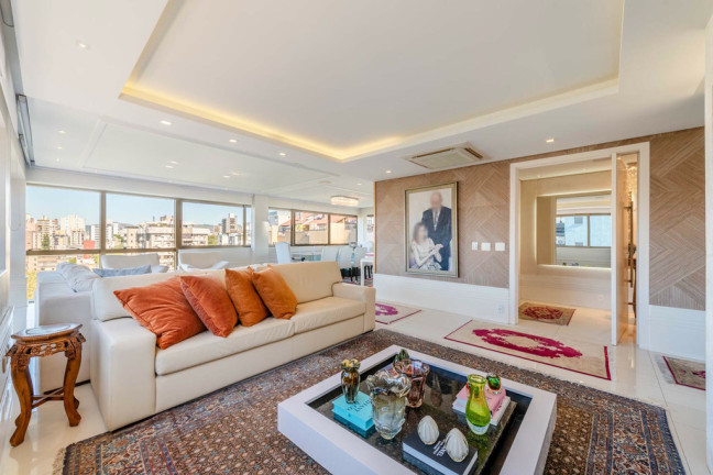 Apartamento com 3 Quartos à Venda, 187 m² em Bela Vista - Porto Alegre