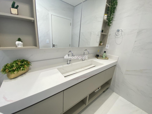 Imagem Casa com 4 Quartos à Venda, 290 m² em Setor Habitacional Arniqueira (águas Claras) - Brasília Imagem Casa com 4 Quartos à Venda, 290 m² em Setor Habitacional Arniqueira (águas Claras) - Brasília