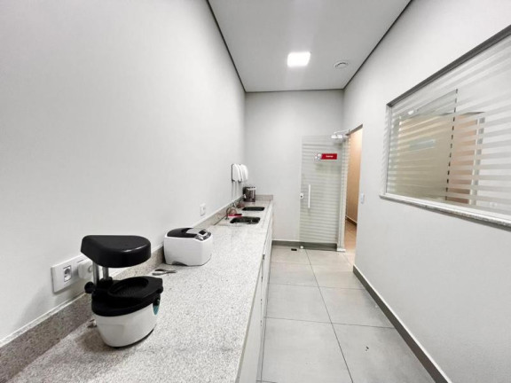 Imagem Sala Comercial à Venda, 150 m² em Boqueirão - Curitiba Imagem Sala Comercial à Venda, 150 m² em Boqueirão - Curitiba