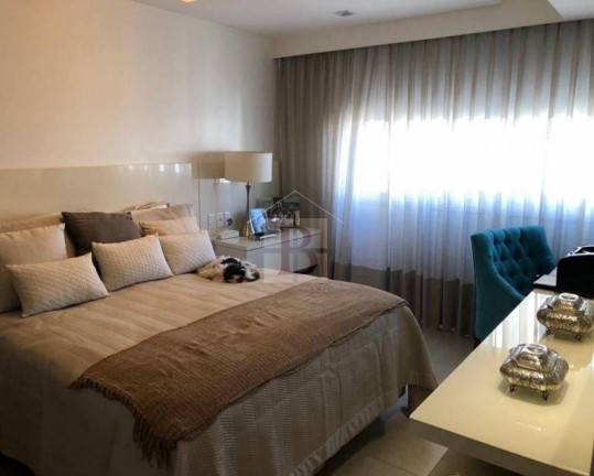 Imagem Cobertura com 3 Quartos à Venda, 510 m² em Icaraí - Niterói