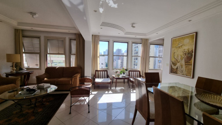 Apartamento com 3 Quartos à Venda, 101 m² em Jardim Paulista - São Paulo