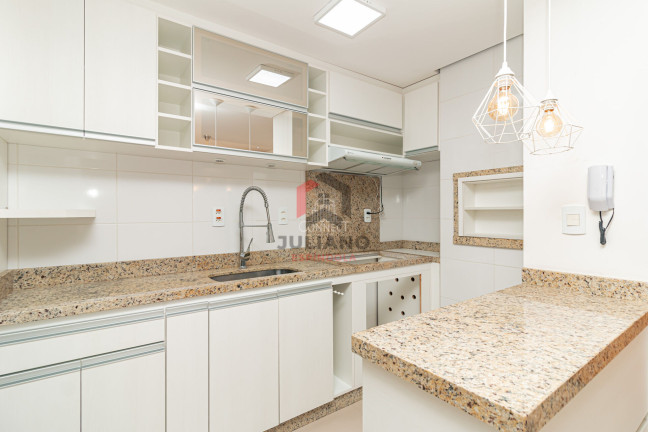 Imagem Apartamento com 2 Quartos à Venda, 93 m² em Vila Ipiranga - Porto Alegre Imagem Apartamento com 2 Quartos à Venda, 93 m² em Vila Ipiranga - Porto Alegre