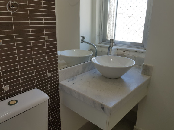Imagem Cobertura com 4 Quartos à Venda, 222 m² em Pitangueiras - Guarujá Imagem Cobertura com 4 Quartos à Venda, 222 m² em Pitangueiras - Guarujá