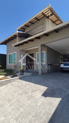 Sobrado com 3 Quartos à Venda, 248 m² em Parque Guarani - Joinville