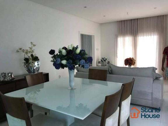 Imagem Casa com 3 Quartos à Venda, 207 m² em Conceição - Feira De Santana Imagem Casa com 3 Quartos à Venda, 207 m² em Conceição - Feira De Santana
