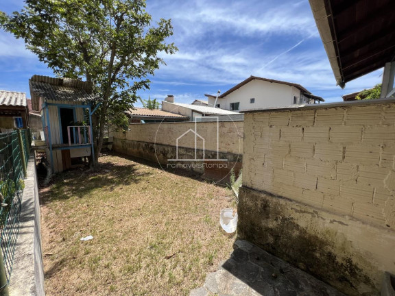 Imagem Casa com 3 Quartos à Venda, 230 m² em São João Do Rio Vermelho - Florianópolis Imagem Casa com 3 Quartos à Venda, 230 m² em São João Do Rio Vermelho - Florianópolis