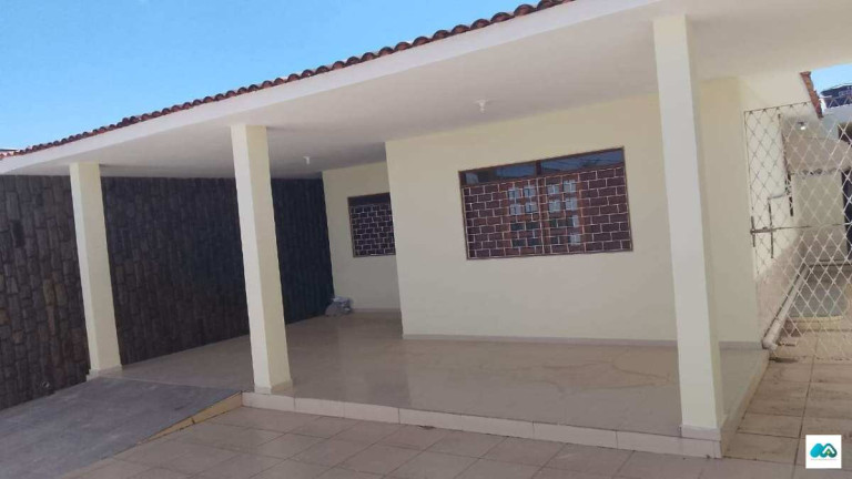 Imagem Casa com 4 Quartos à Venda, 270 m² em Antares - Maceió