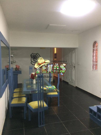 Sobrado com 3 Quartos à Venda, 250 m² em Itaquera - São Paulo