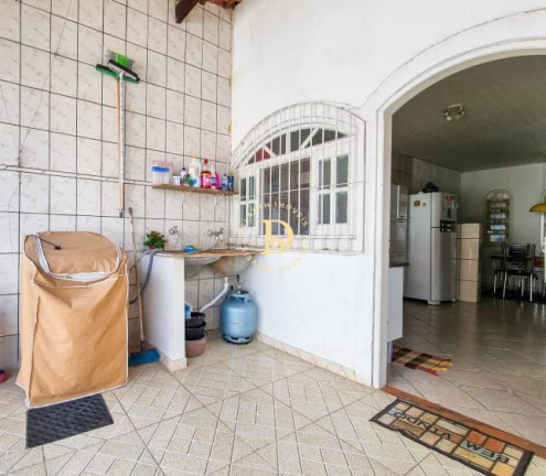 Imagem Casa com 3 Quartos à Venda, 110 m² em Parque Industrial - São José Dos Campos Imagem Casa com 3 Quartos à Venda, 110 m² em Parque Industrial - São José Dos Campos