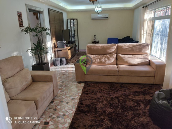 Casa com 3 Quartos à Venda, 280 m² em Ponta Da Praia - Santos