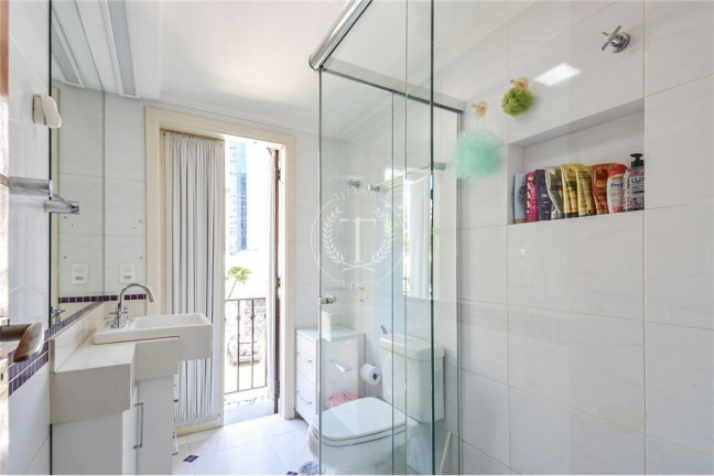 Imagem Apartamento com 3 Quartos à Venda, 136 m² em Itaim Bibi - São Paulo