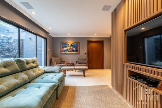 Casa com 3 Quartos à Venda, 381 m² em Planalto Paulista - São Paulo