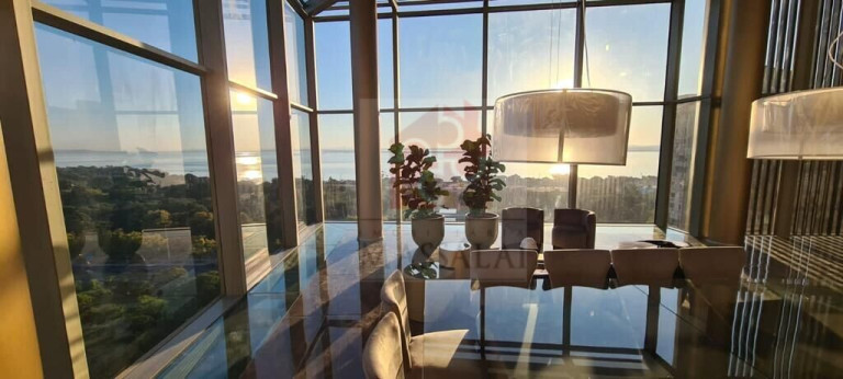 Apartamento com 2 Quartos à Venda, 64 m² em Praia De Belas - Porto Alegre